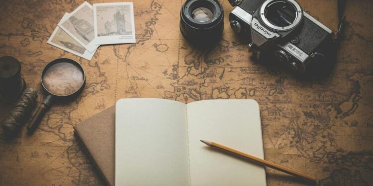 6 Travel Gadgets Any Tourist Needs for a Stress-free Vacation