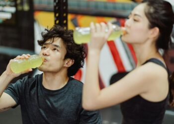 The 10 Best Electrolyte Drinks for Runners, Compared on Sodium, Carbs and Cost