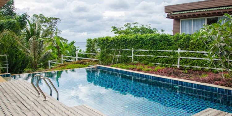 How to Choose the Right Pool Builder in Pickering