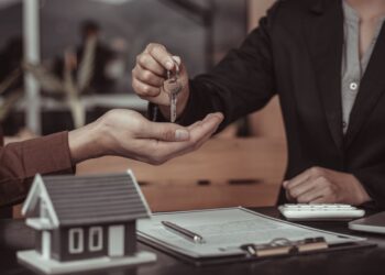 What Are the Most Common Maintenance Issues in Dubai Rentals and How Are They Handled?