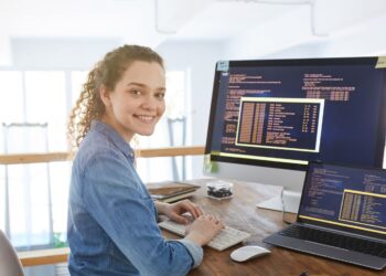 How IT Solutions and Expert Large Format Graphics Drive Business Growth in a Tech-Driven World