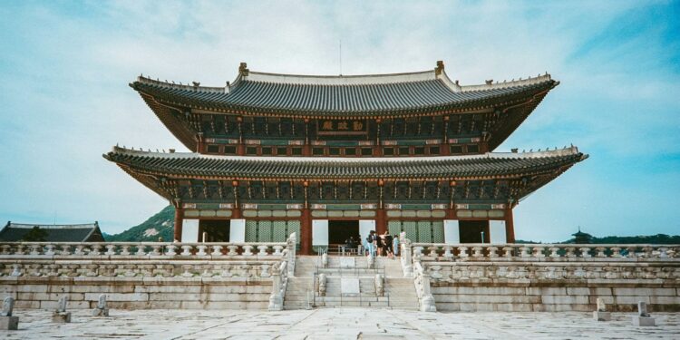 Dynastic Echoes: Exploring the Forbidden City’s Gates and Seoul’s Gyeongbokgung Palace
