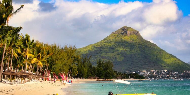 Unlocking Paradise: Mauritius Residency Through Strategic Real Estate Investment