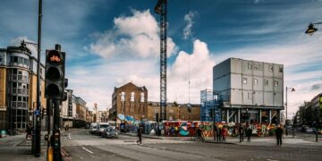 Music Halls, Market Towns, and Urban Traditions of the Isles