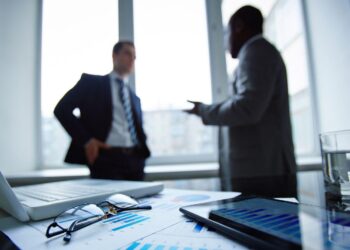 The Power of Objective Information When Decisions Matter