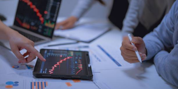 Overfitting: Why Backtests Look Better Than Reality