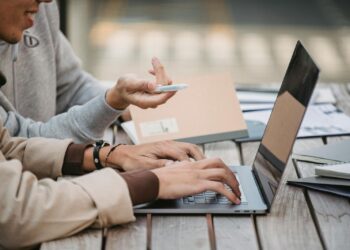 Why Language Skills Are Becoming a Must-Have for Global Professionals in 2025