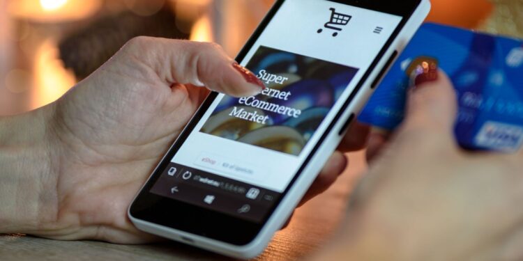 Maximizing E-commerce Success Through Tailored Shopify Solutions